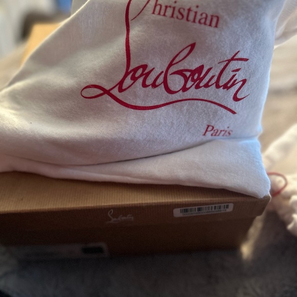 Authentic Luxury sneakers sequins classic. Red bottoms - Picture 3 of 12